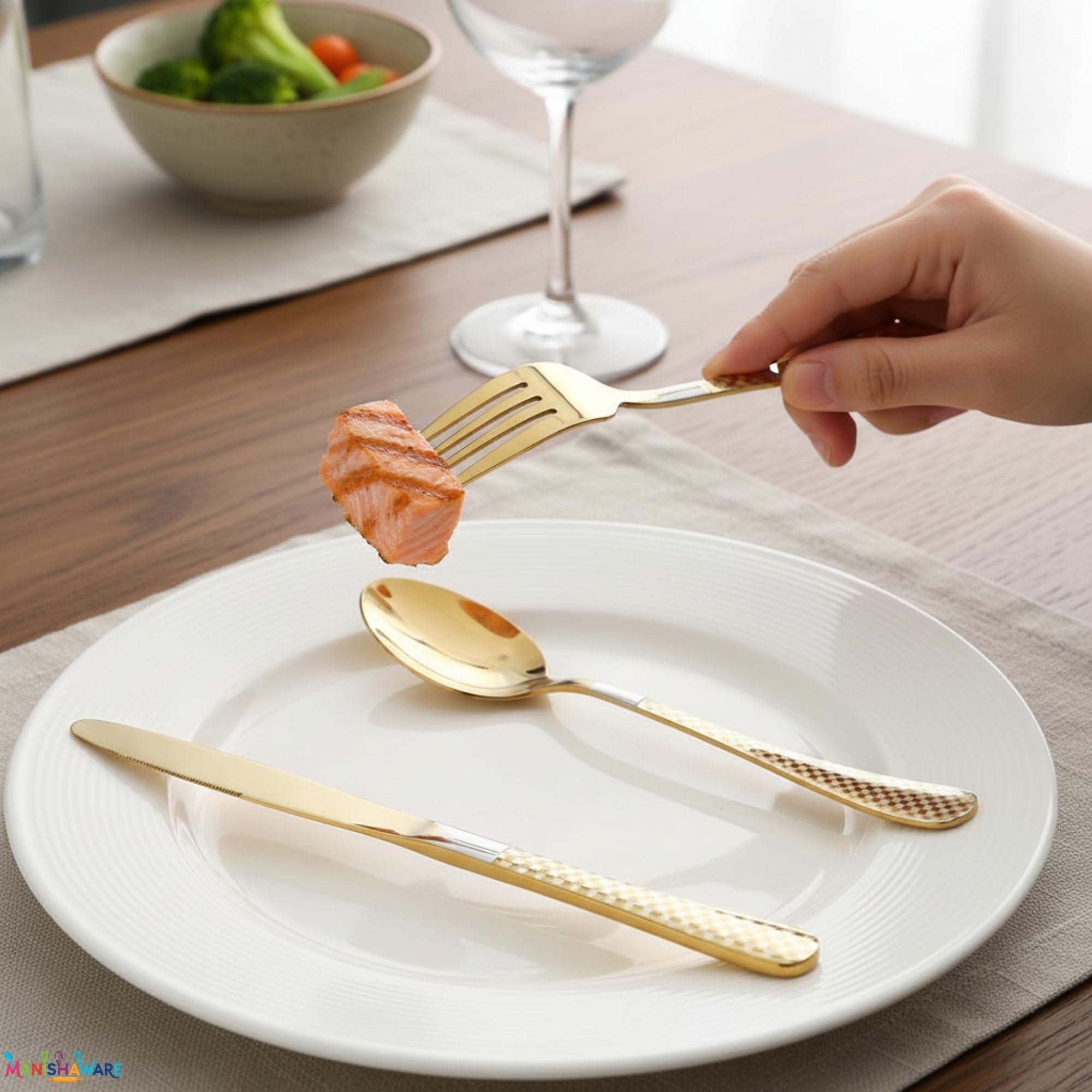 Manishaware Checkered Gold 20 Pcs Stainless Steel Cutlery Set for Dining Table, Dishwasher Safe Glossy Flatware (4 spoon set+4 forks set+4 Butter knife+4 Dessert Spoon+ 4 Fruit Fork)