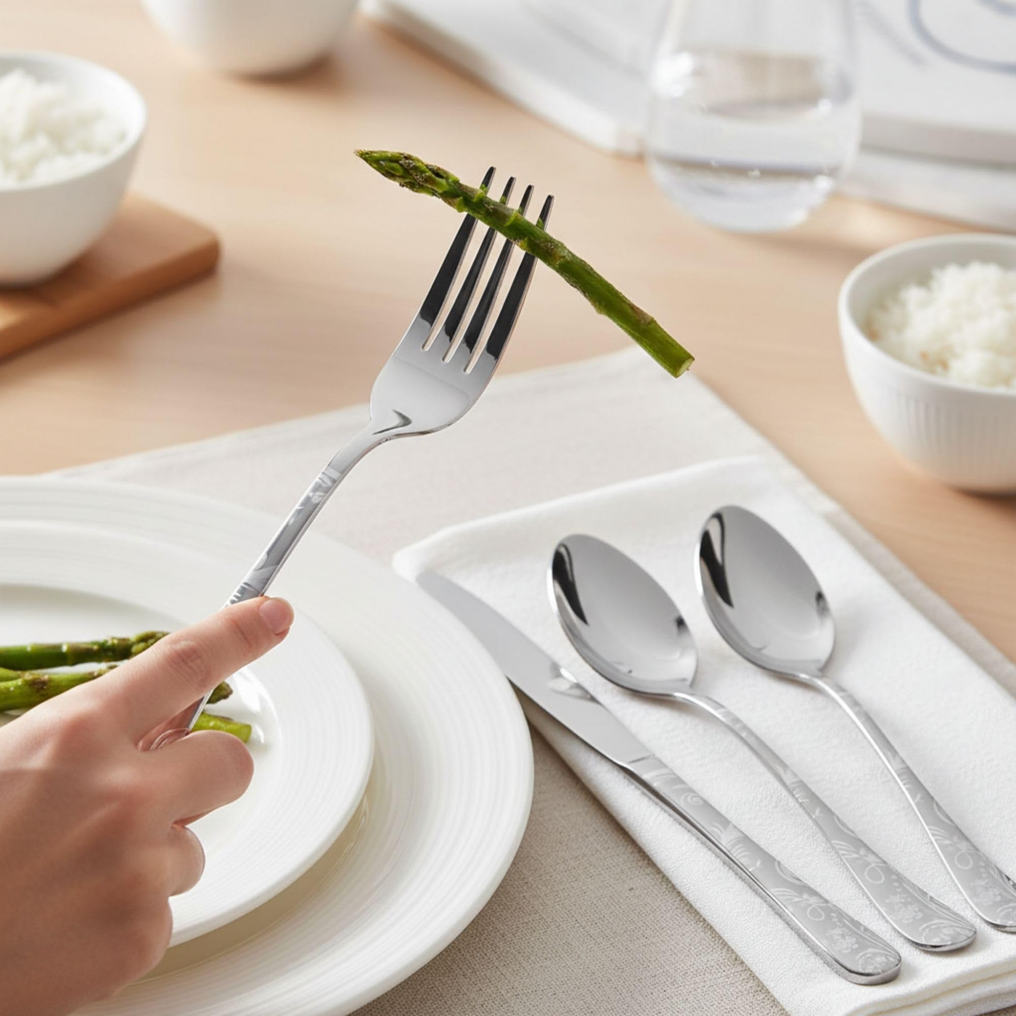 Manishaware Floral 30 Pcs Stainless Steel Cutlery Set for Dining Table, Dishwasher Safe Glossy Flatware (6 spoon set+6 forks set+6 Butter knife+6 Dessert Spoon+ 6 FruitFork)