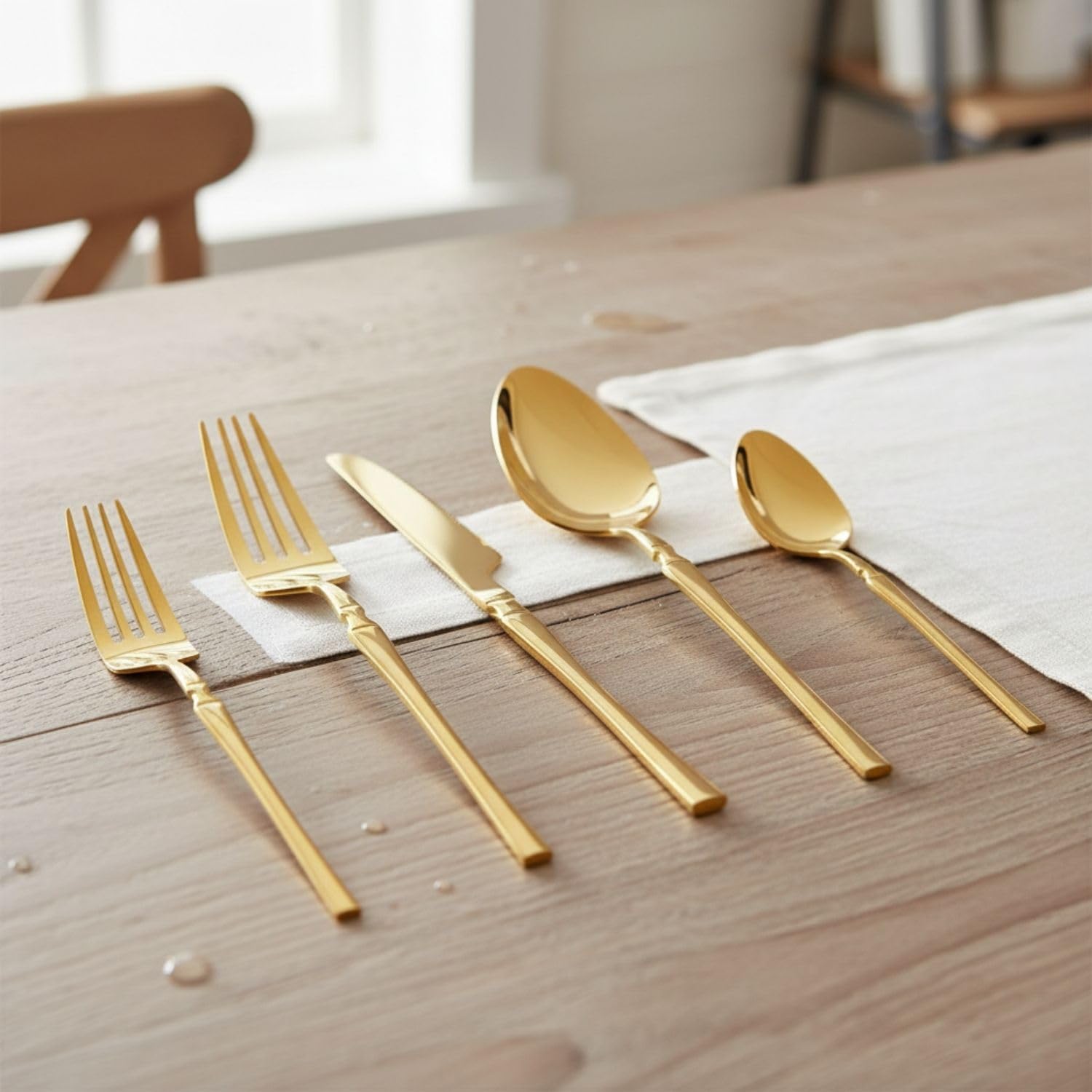 Manishaware Elegant Handle Gold 30 Pcs Stainless Steel Cutlery Set for Dining Table, Dishwasher Safe Glossy Flatware (6 spoon set+6 forks set+6 Butter knife+6 Dessert Spoon+ 6 Fruit Fork)