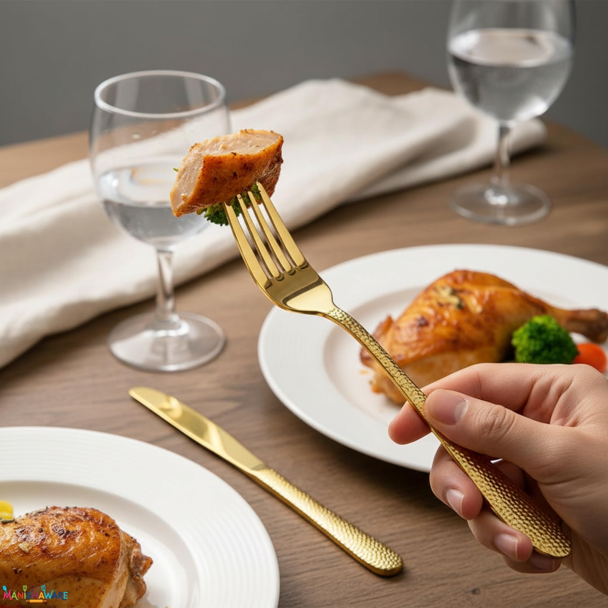 Manishaware Hammered Gold 5 Pcs Stainless Steel Cutlery Set for Dining Table, Dishwasher Safe Glossy Flatware (1 spoon set+1 forks set+1 Butter knife+1 Dessert Spoon+ 1 Fruit Fork)