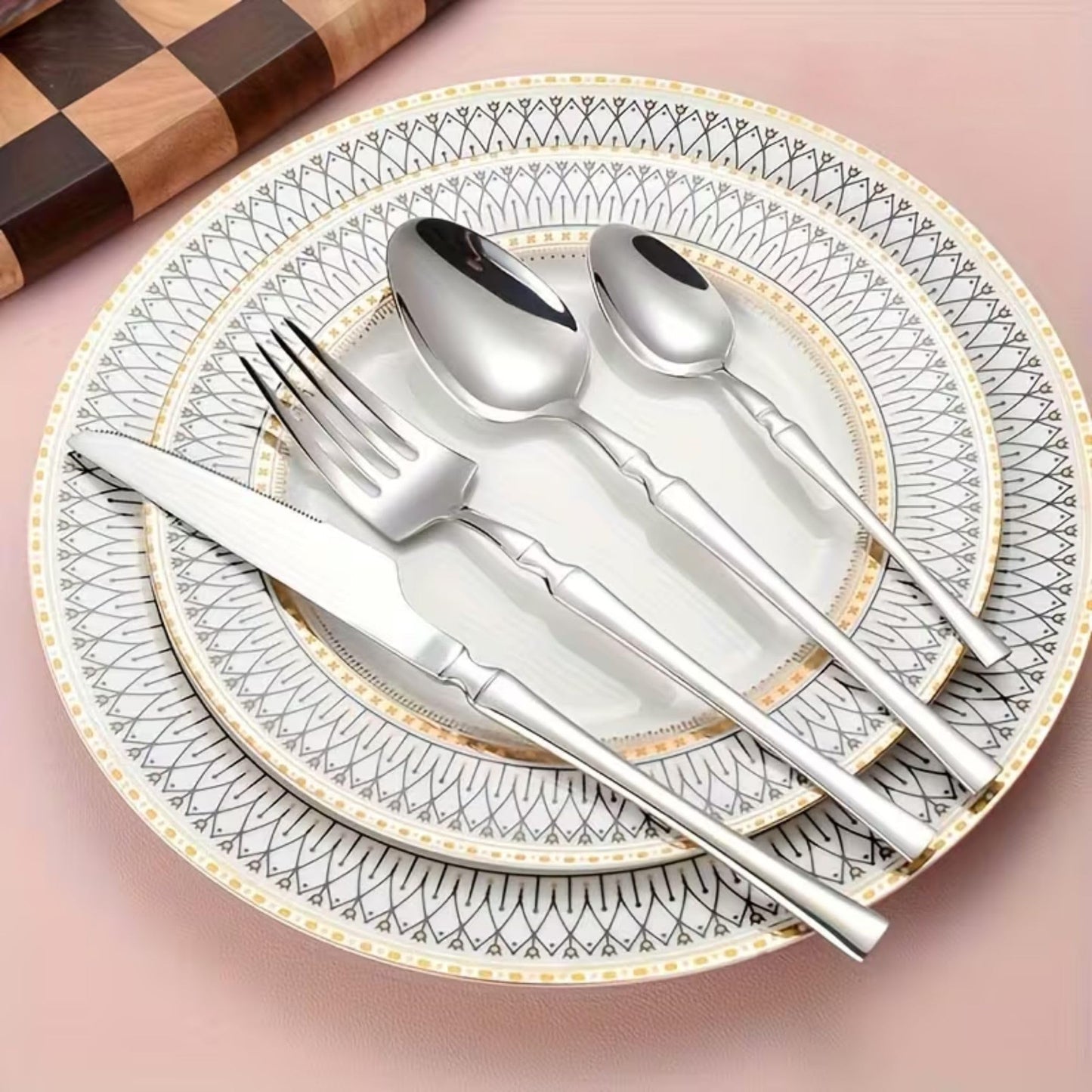 Royal Cutlery Set Elegant Design